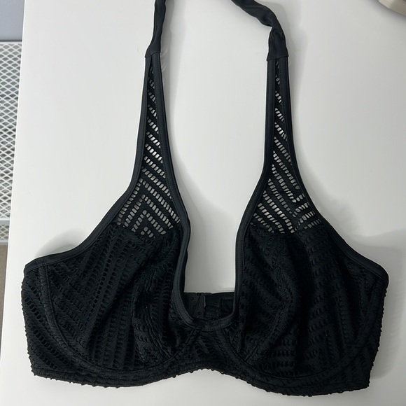 Freya Urban Halter Bikini Top in Color Black Night Women's size 32E (32DDD) - Picture 3 of 7